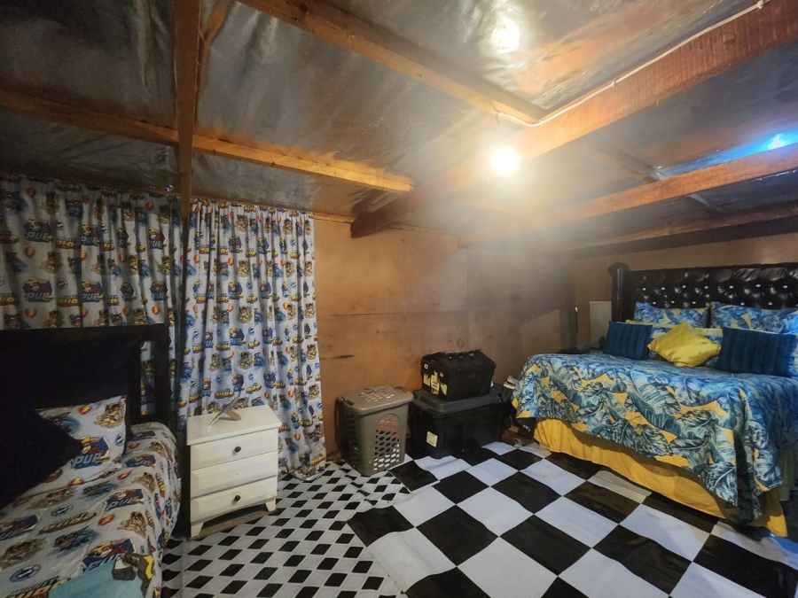 2 Bedroom Property for Sale in Pacaltsdorp Western Cape